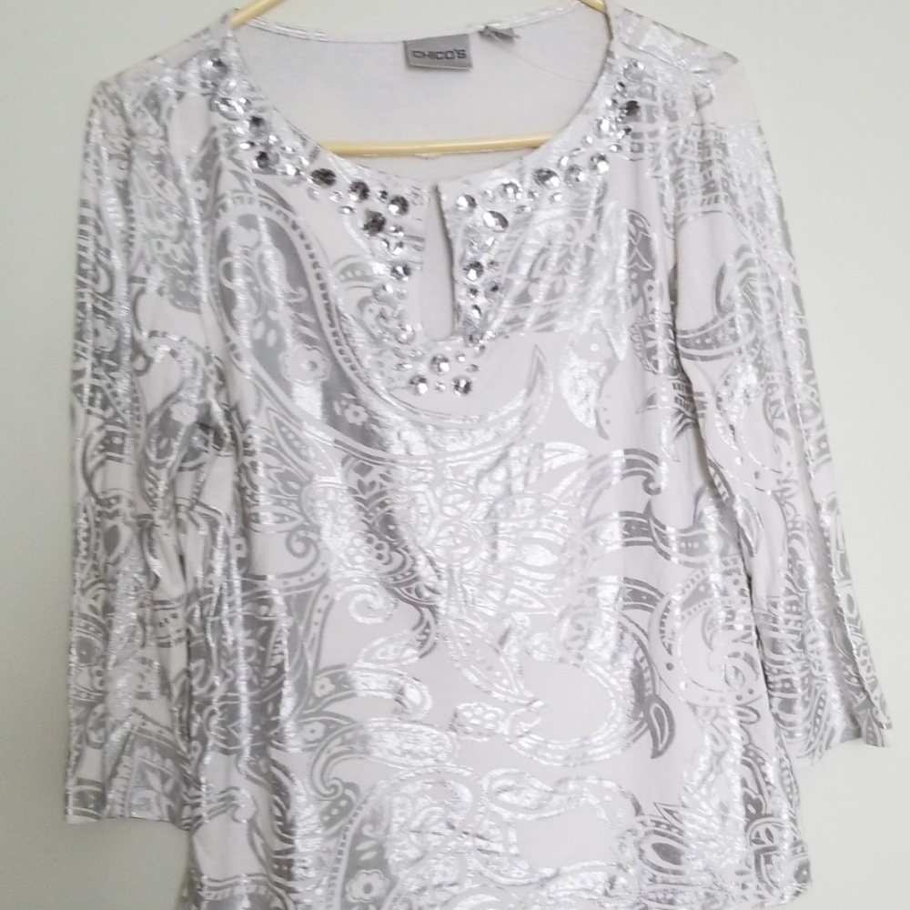 Chicos silver print top